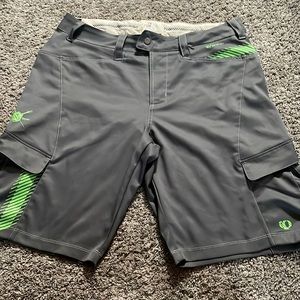Pearl Izumi board shorts size XL